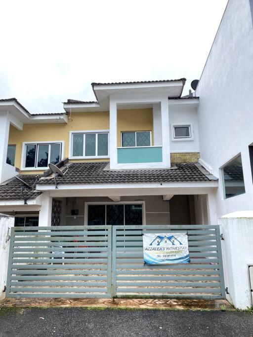 Azzalea Homes 2 @ Taman Golden Hills 金马仑高原 外观 照片