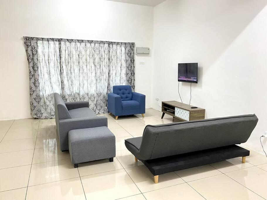 Azzalea Homes 2 @ Taman Golden Hills 金马仑高原 外观 照片